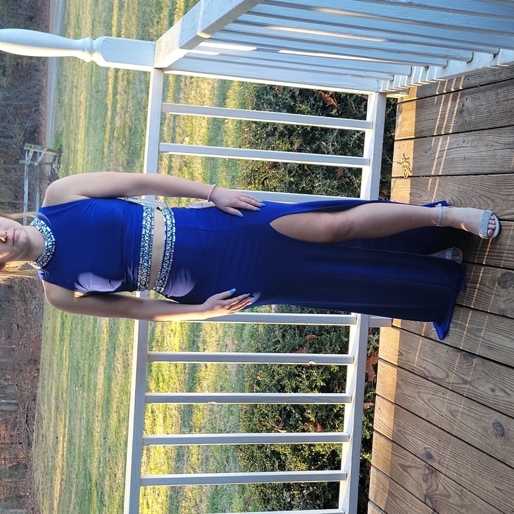 2 piece  sz 0 prom dress.